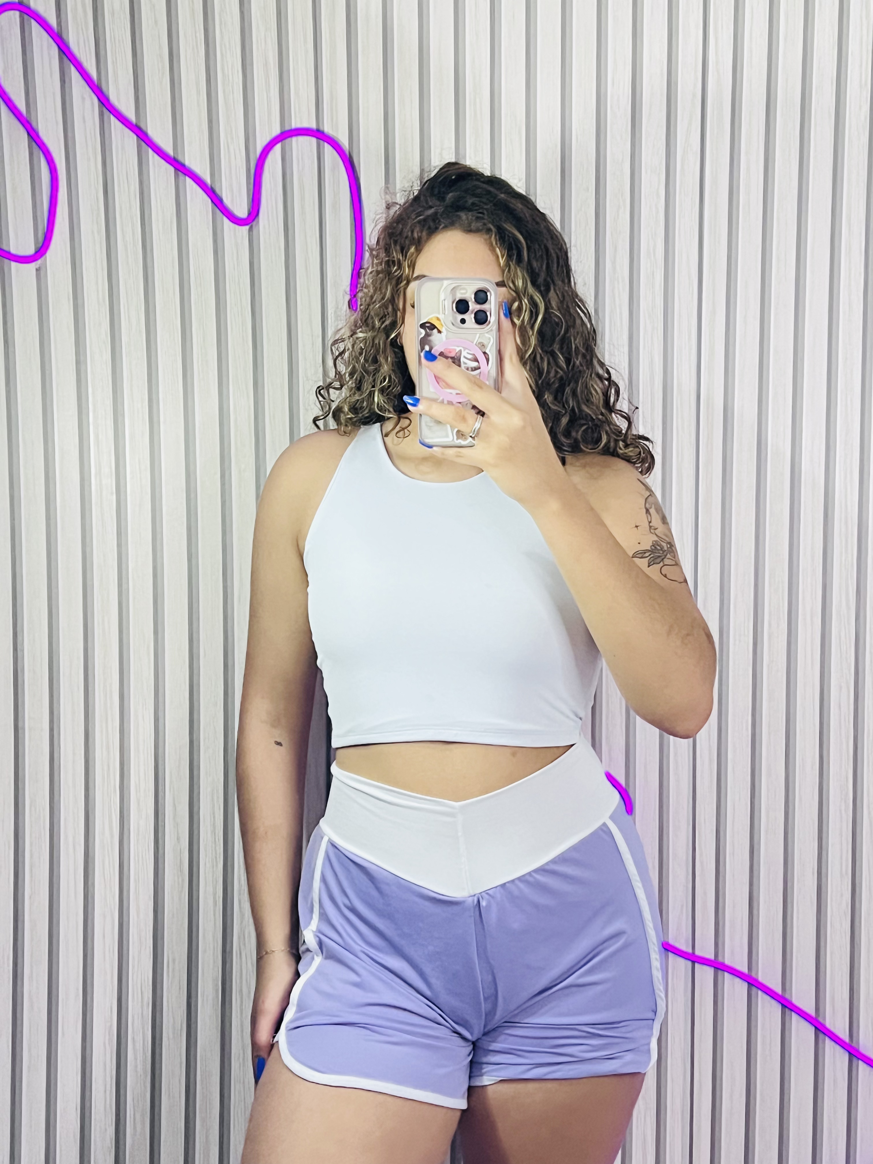 Short Lilás V