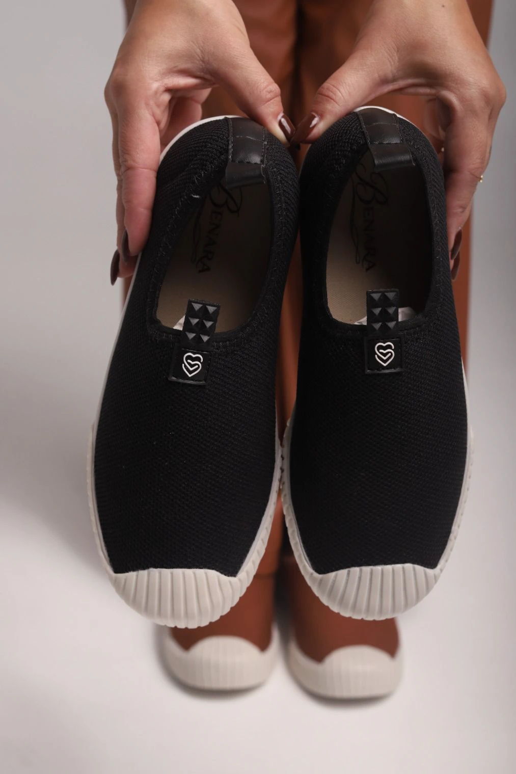 Tênis Benara - Slip-On Preto
