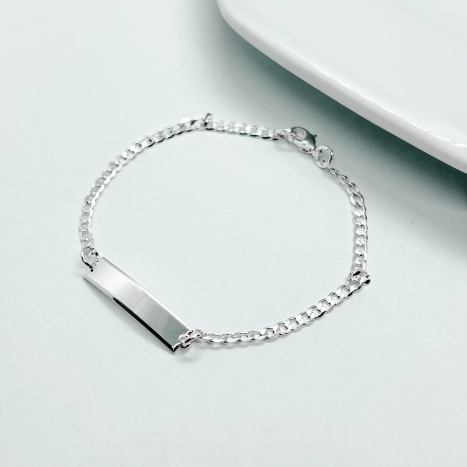 Pulseira infantil prata plaquinha lisa