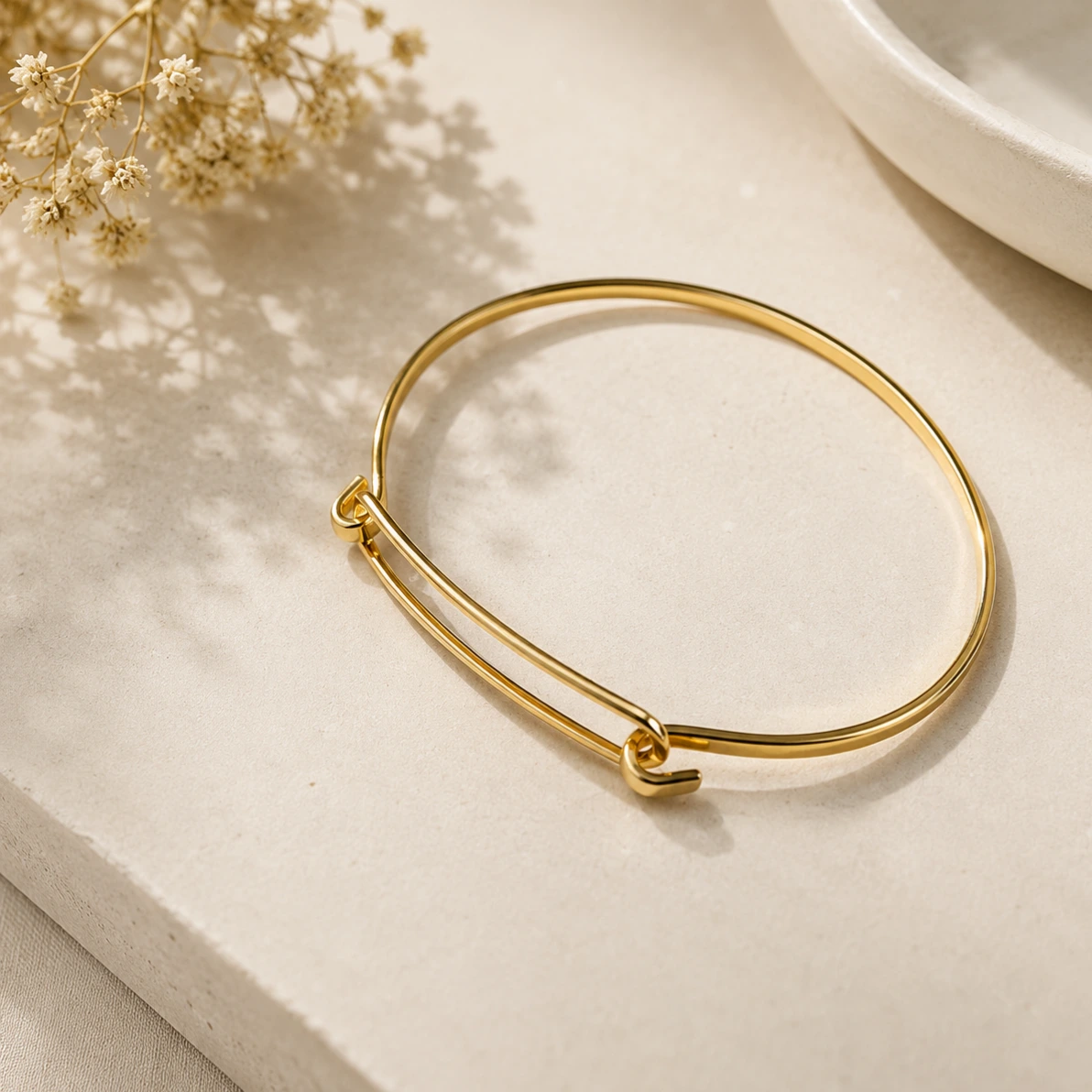 Bracelete dourado básico personalizável