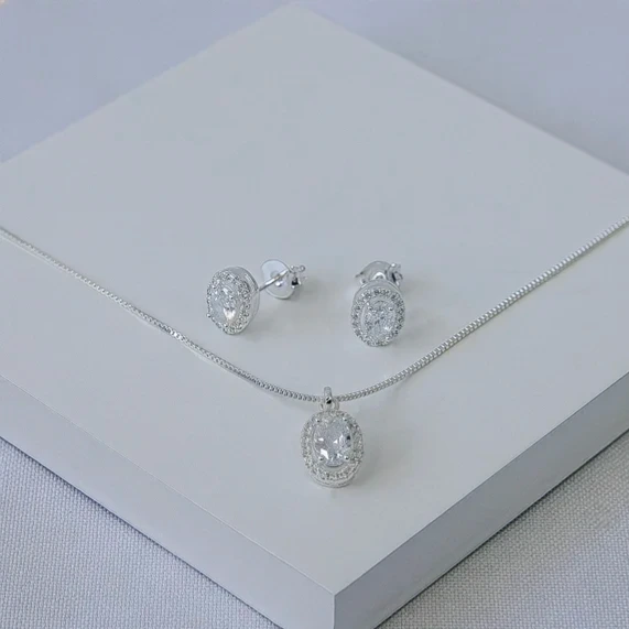 Conjunto prata zircônia oval cravejado