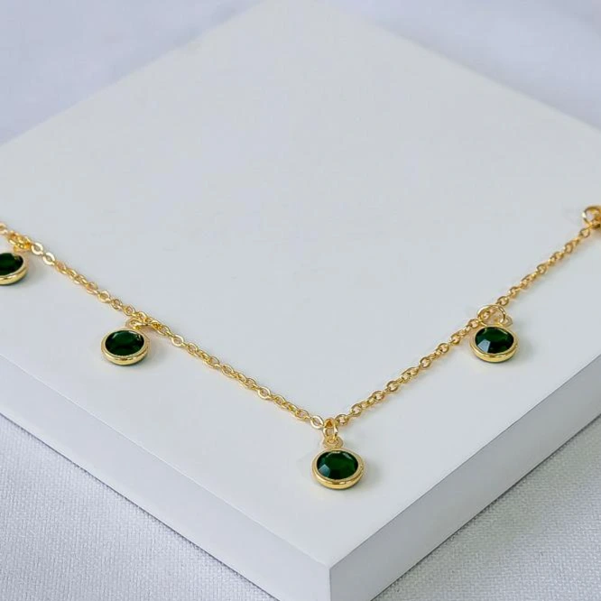 Choker dourada verde esmeralda