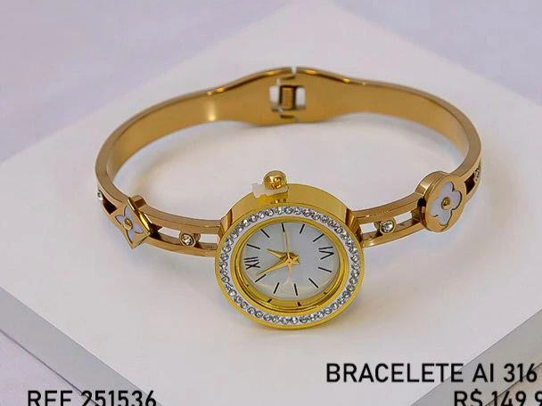 Bracelete aço dourado trevo branco e relógio