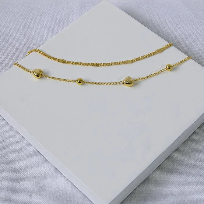 Pulseira dourada dupla bolinhas e coração