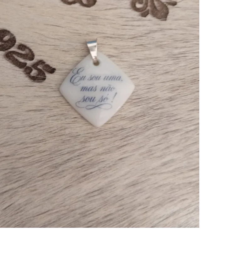 Pingente Camafeu "Eu sou uma mas não sou só"