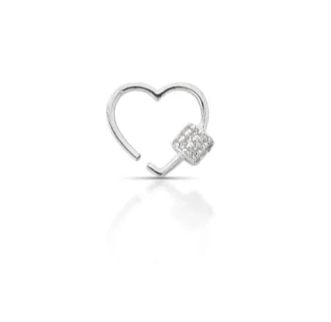 Piercing Coração com Detalhe Cravejado