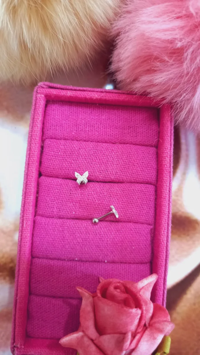 Piercing Borboleta Cravejado