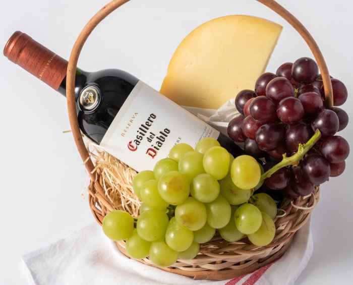 Cesta Queijos e Vinhos