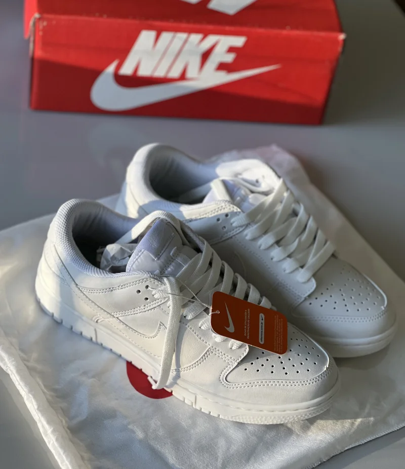 Dunk White