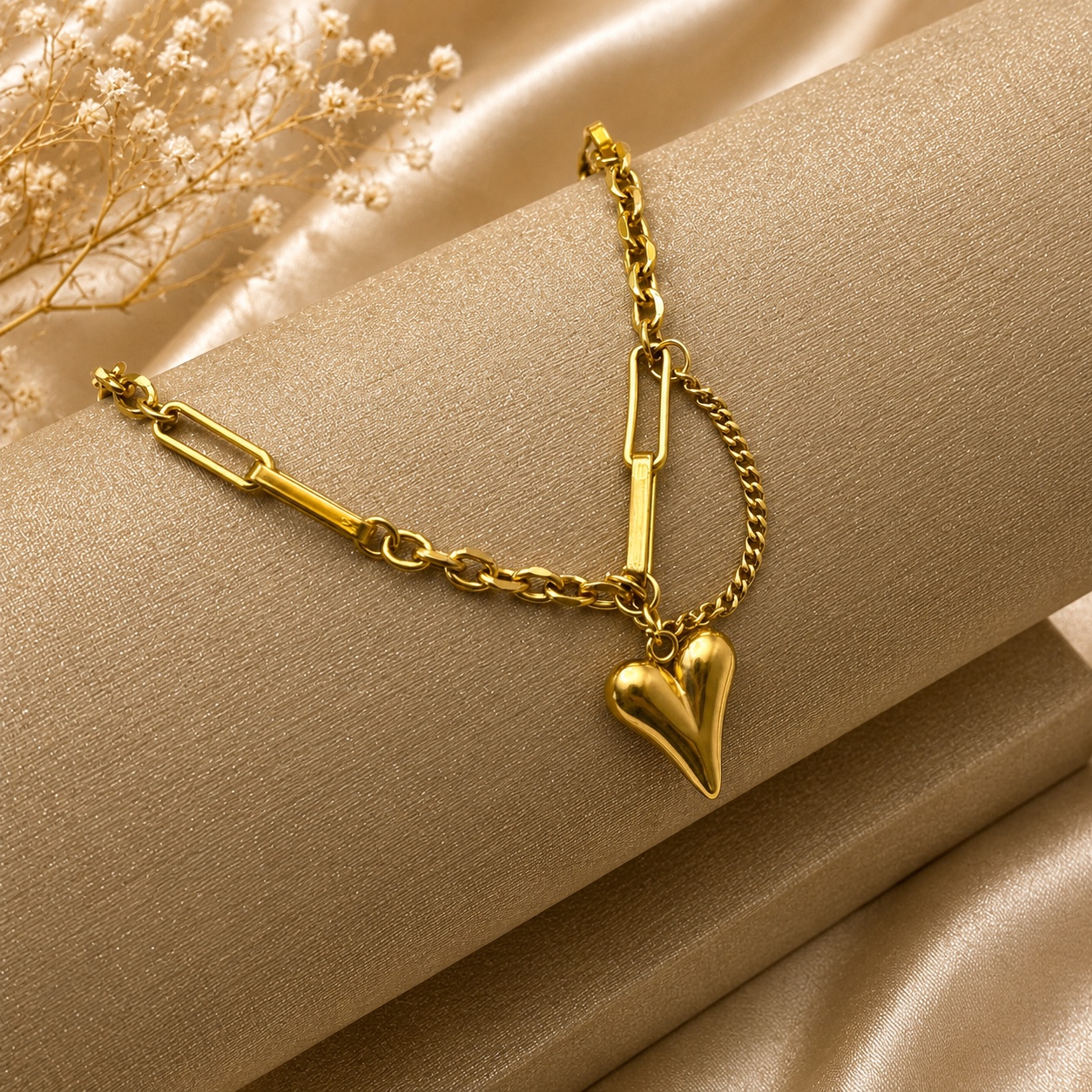 Pulseira aço dourado coração