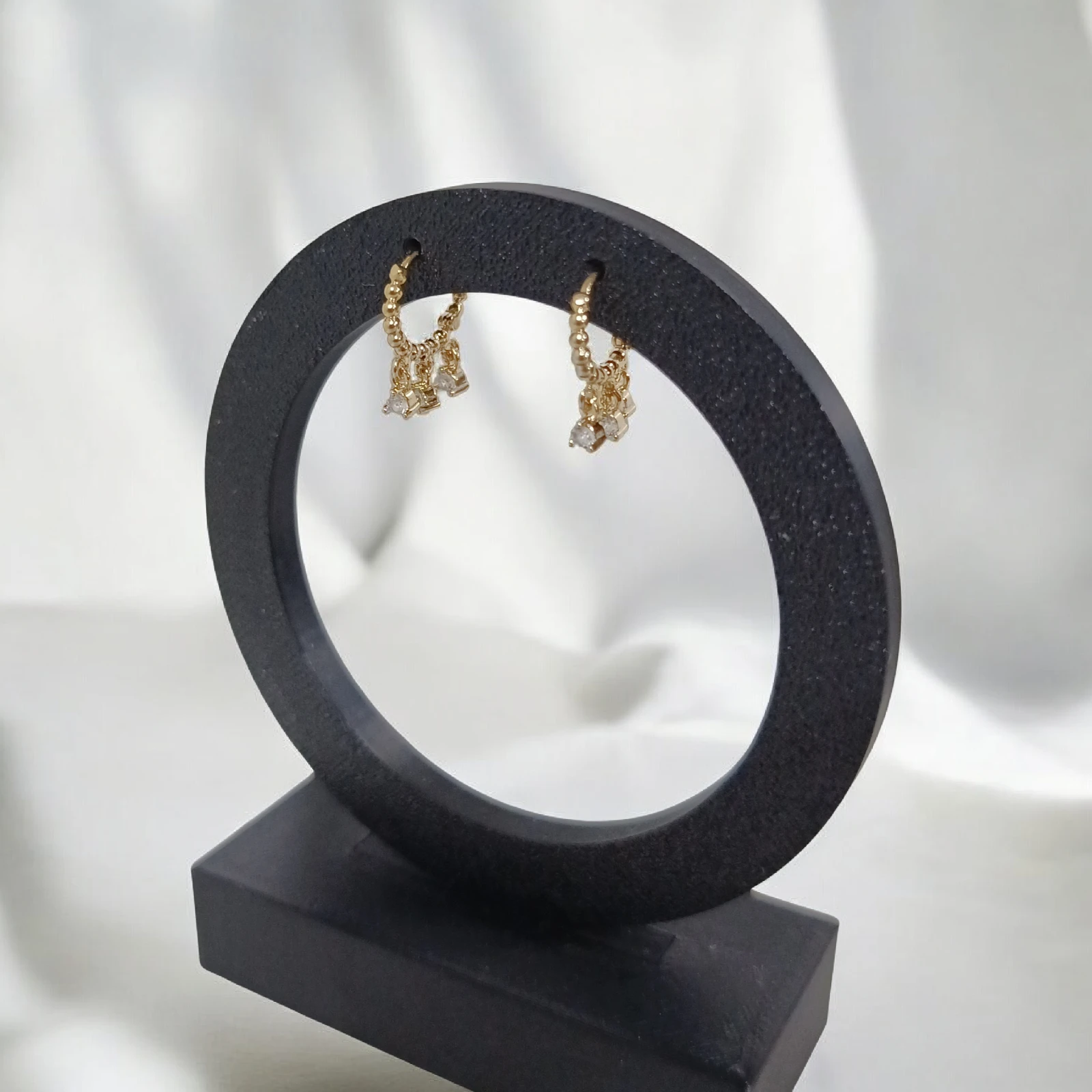 Brincos Argolinha com Pingentes Strass