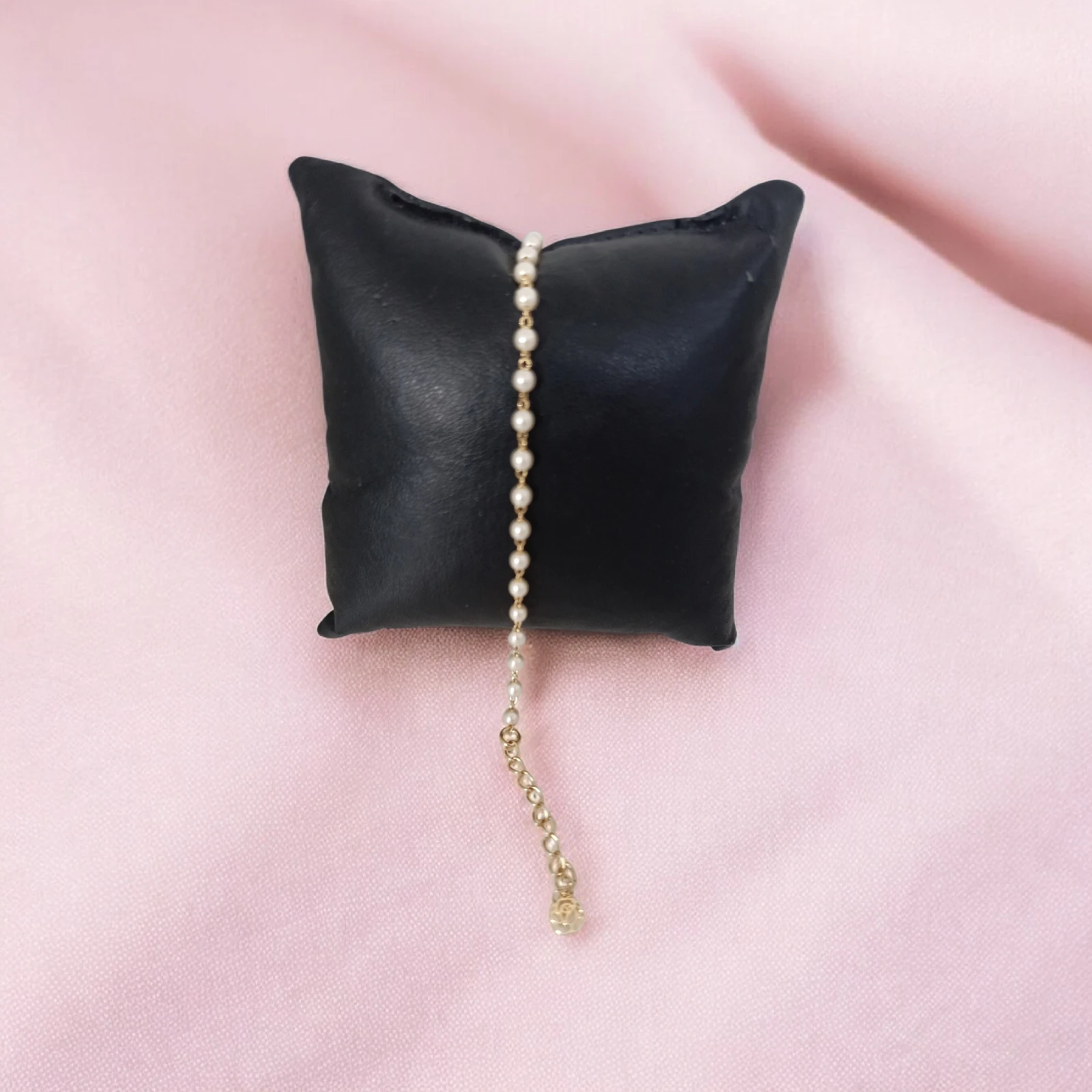 Pulseira de Pérolas Delicada