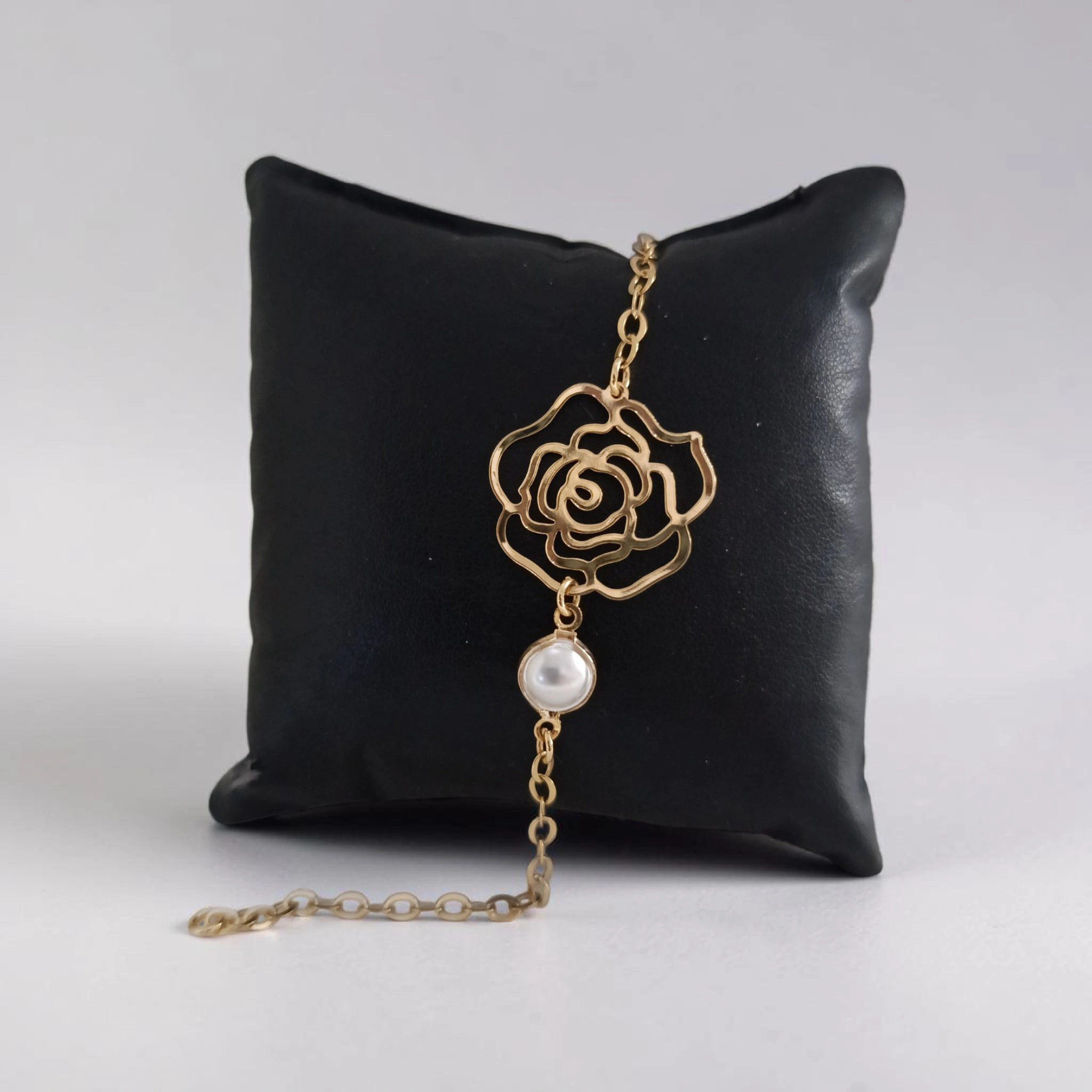 Pulseira Flor Dourada com Pérola