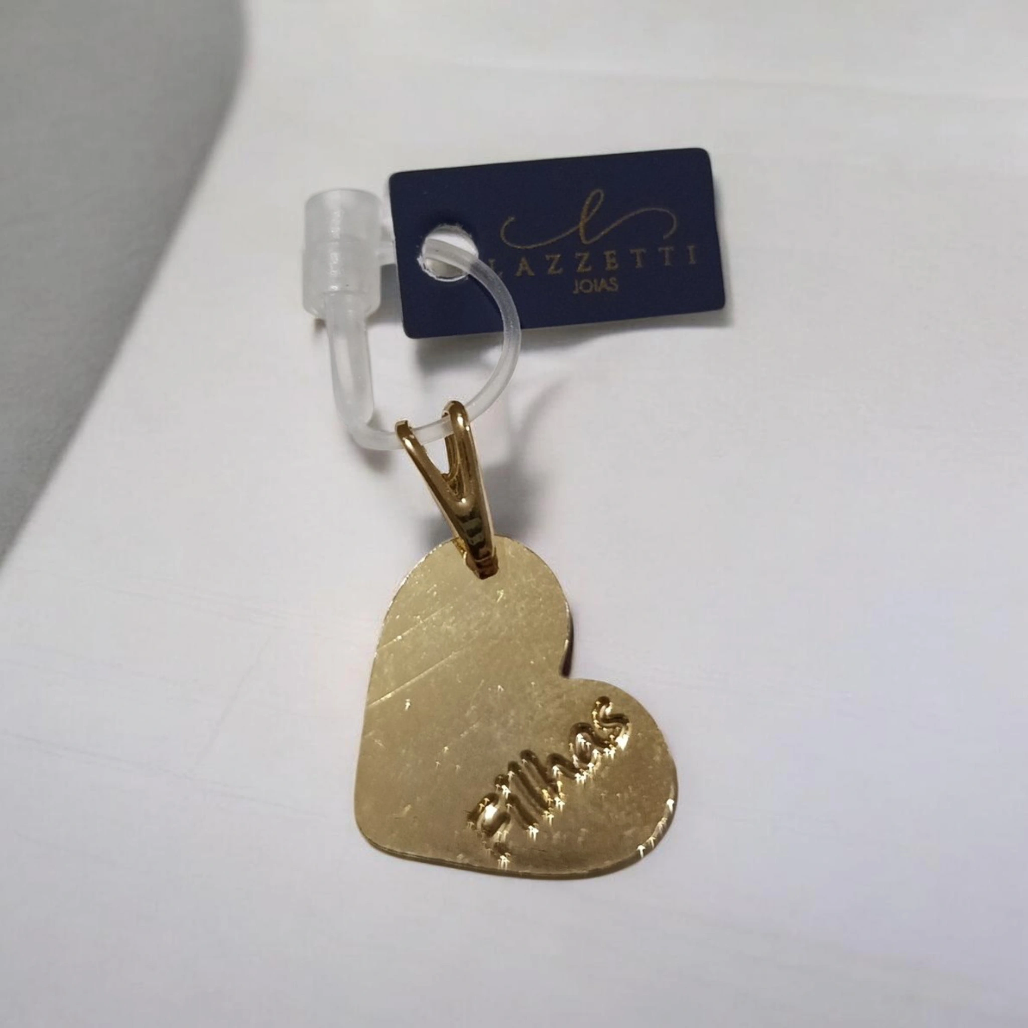 Pingente Coração Dourado Gravado Filhas