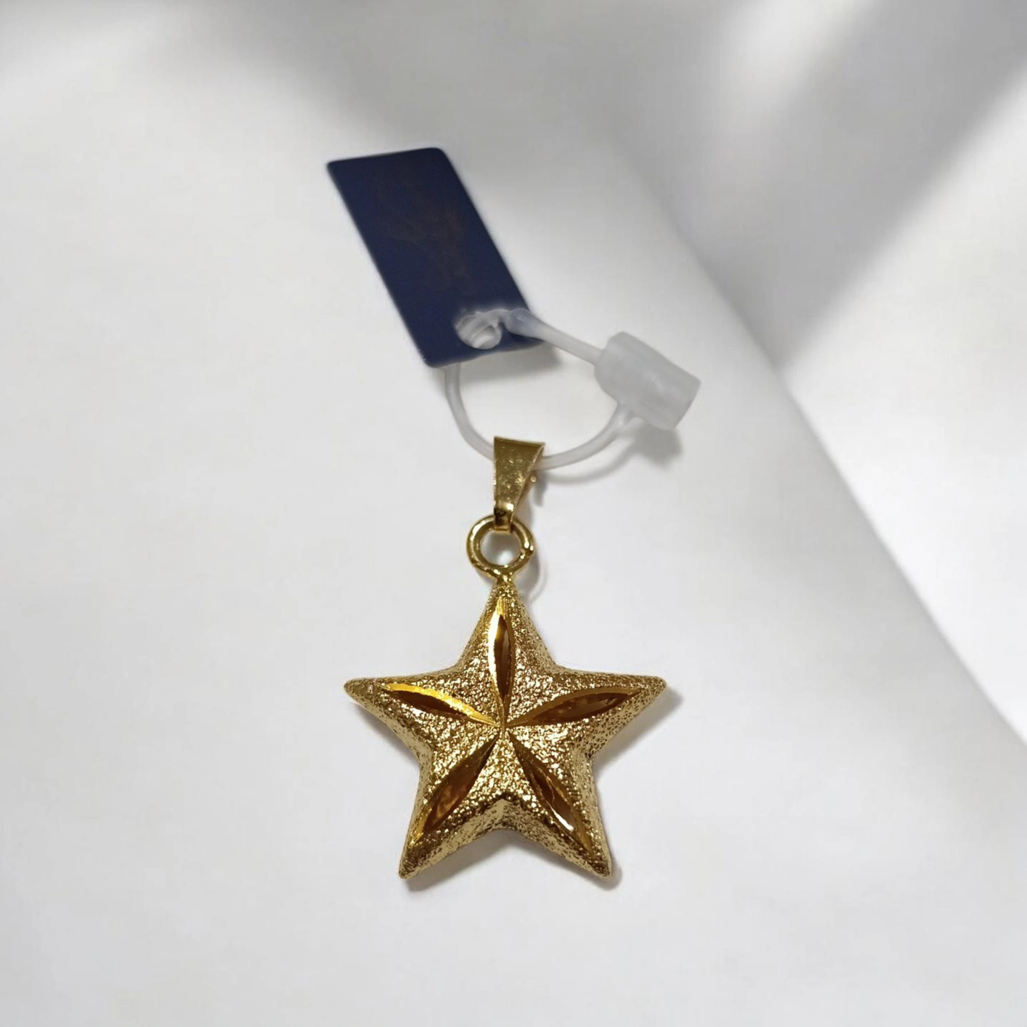 Pingente Estrela Dourada