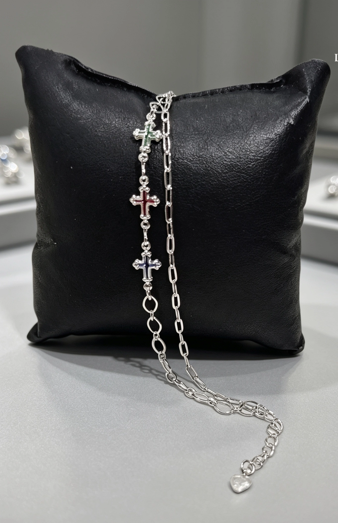 Pulseira Dupla com Crucifixos