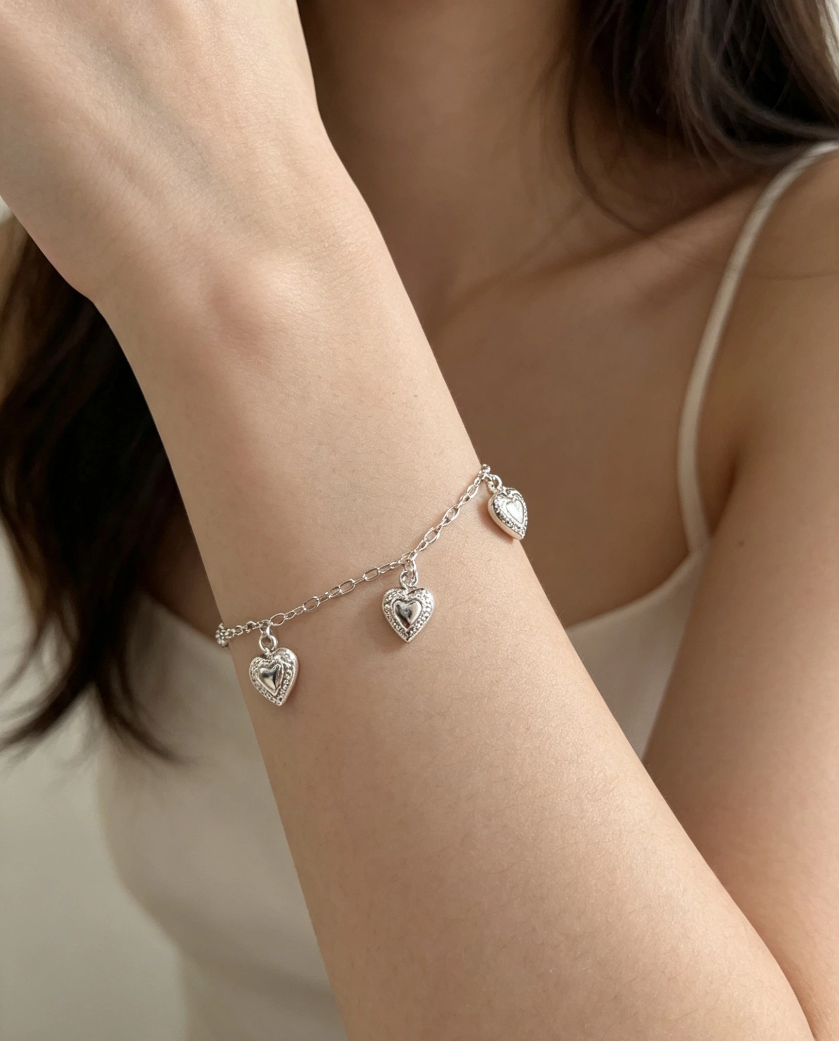 Pulseira Correntinha com Corações