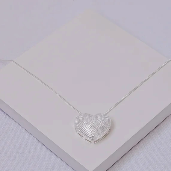 Colar prata coração trabalhado G