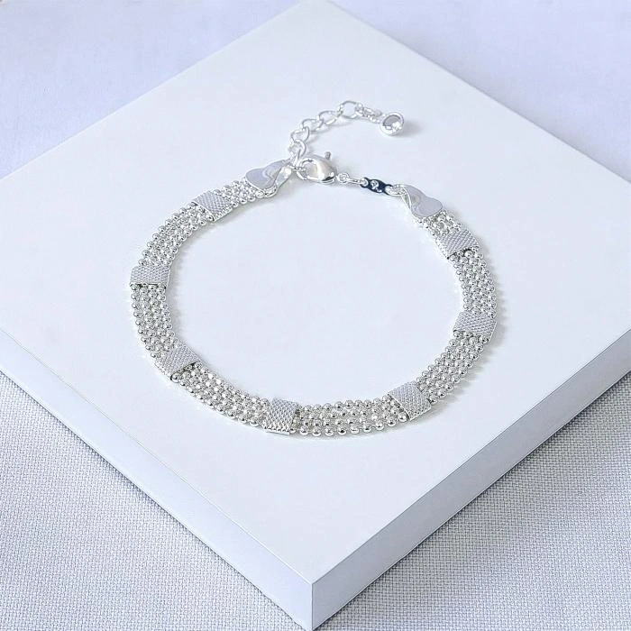 Pulseira prata bolinhas com detalhe trabalhado