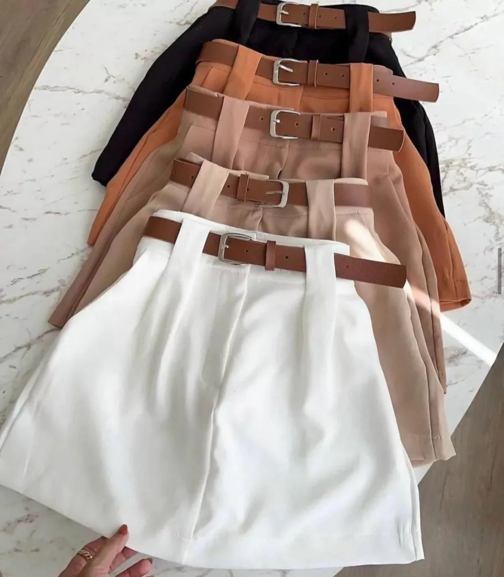 Short saia alfaiataria com cinto rustico