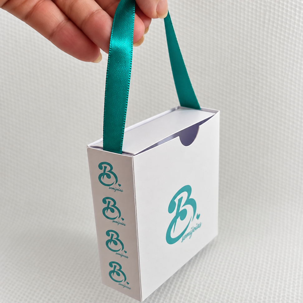 Caixa Sacola Gaveta Premium com berço e alça de cetim - COLOQUE SUA LOGO