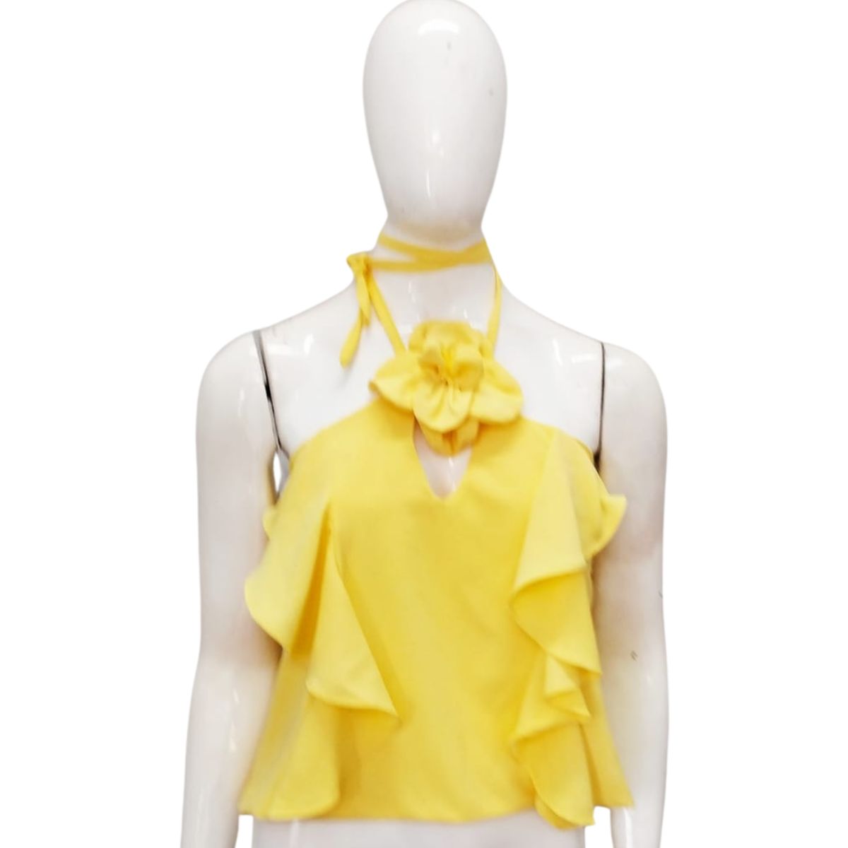 Blusa com Detalhe em Flor na frente com Babados nas laterais