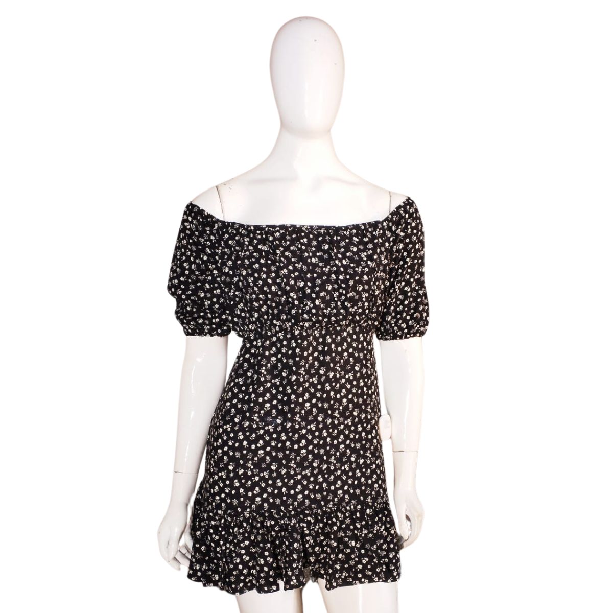 Vestido Ciganinha Drapiado na Frente com Babado na Barra