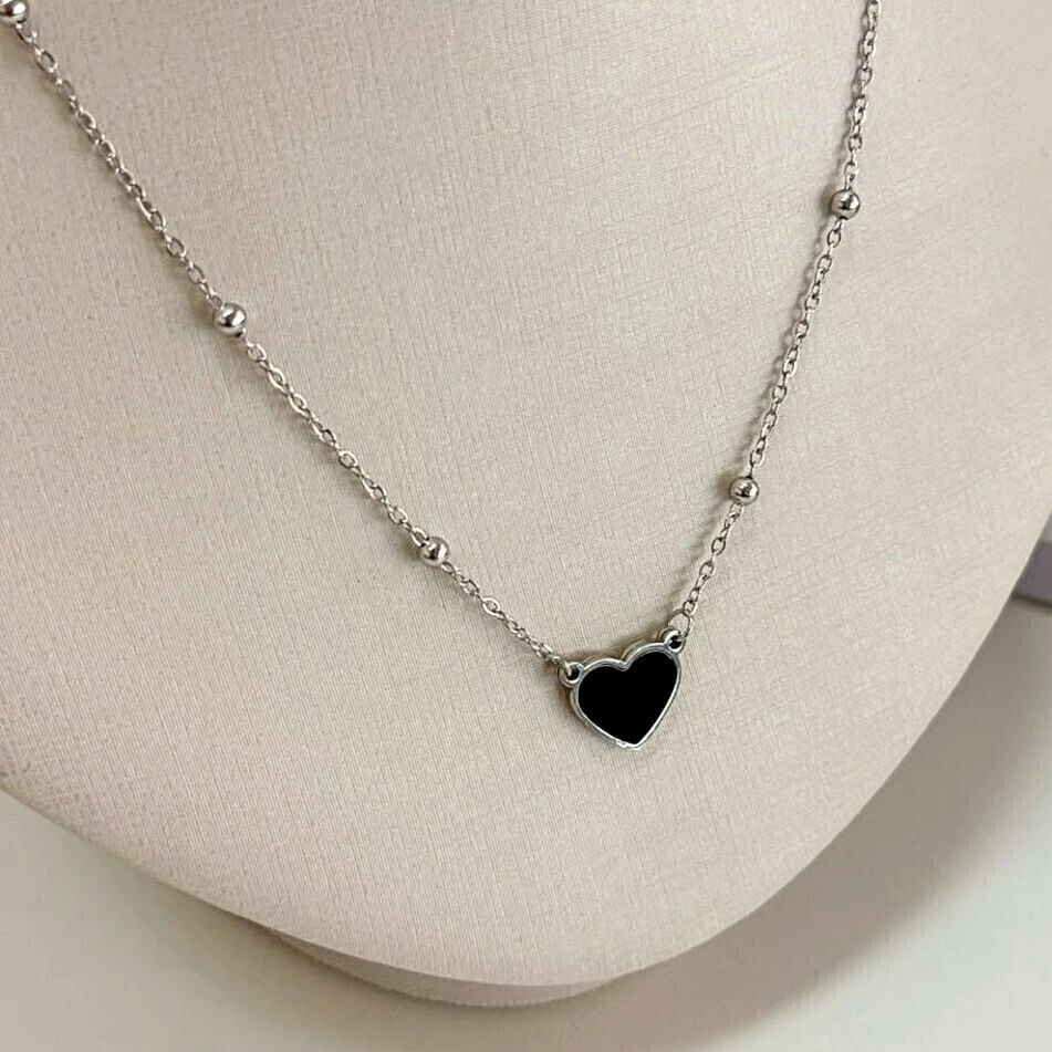Colar aço coração preto