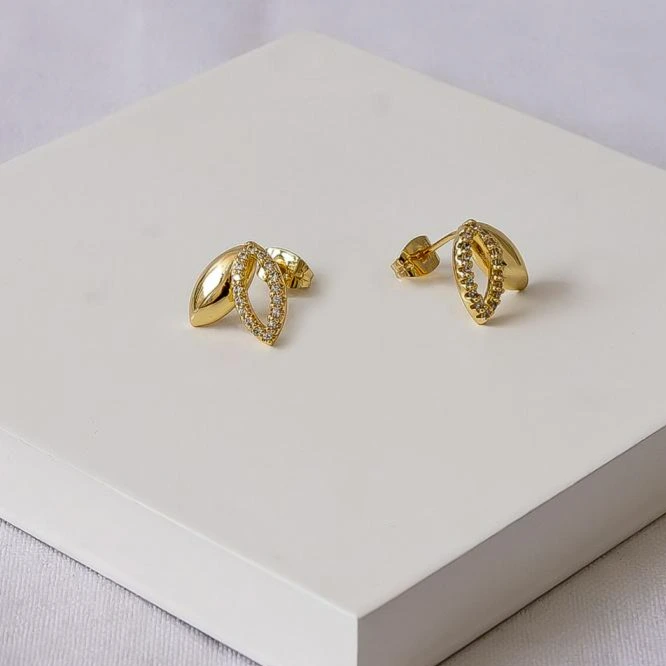 Brinco dourado gotinhas