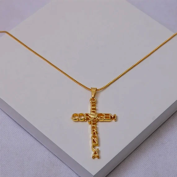 Colar dourado cruz coragem e esperança