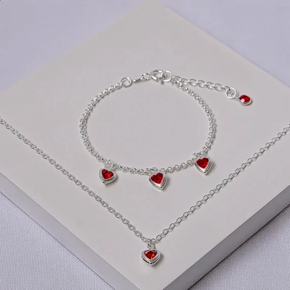 Conjunto prata infantil pulseira + colar coração vermelho