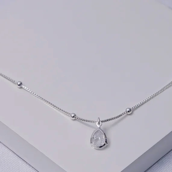 Colar prata bolinhas e gota