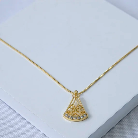 Colar dourado Nossa Senhora Aparecida com zircônias