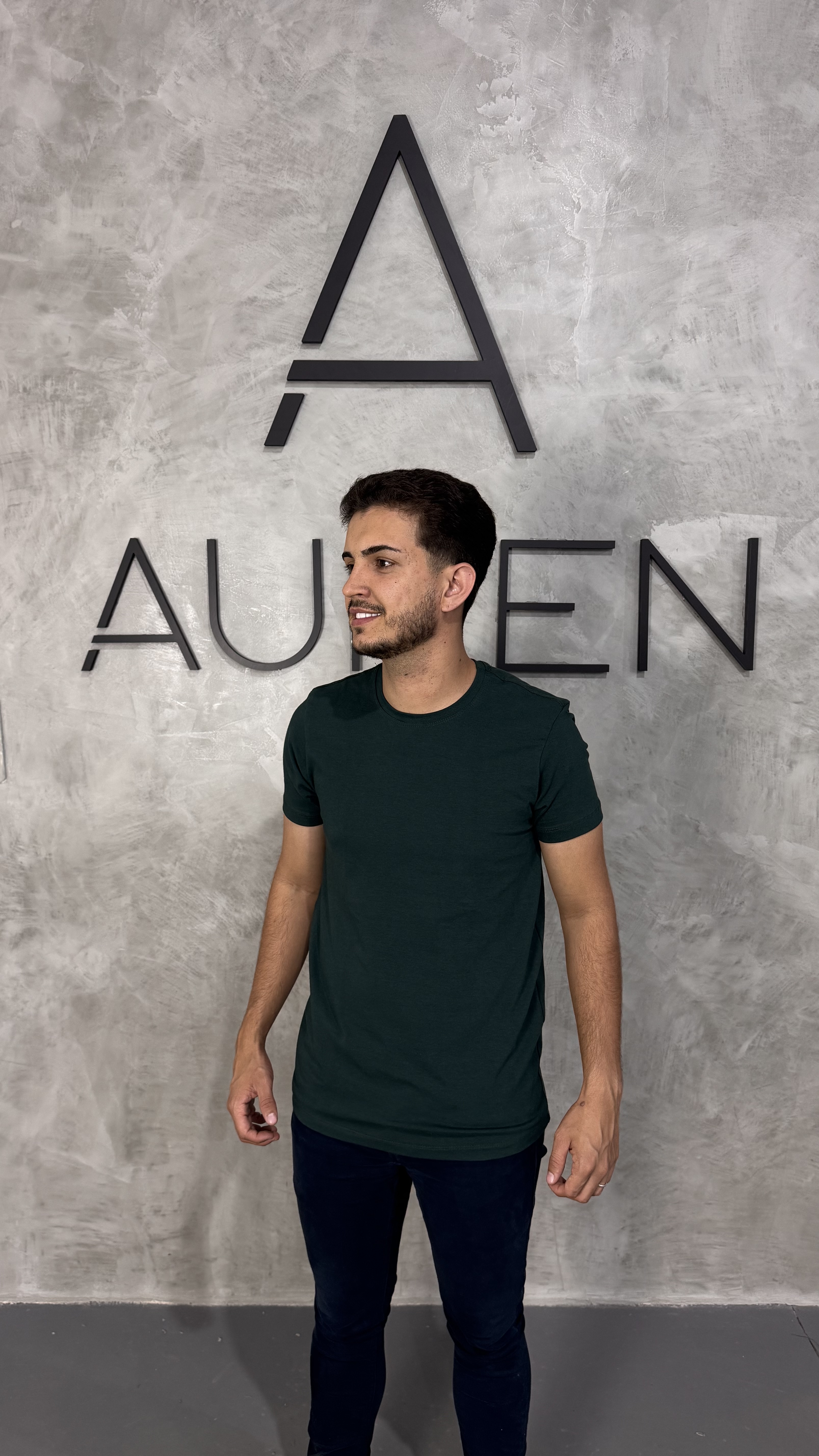 T-shirt basic algodão com elastano